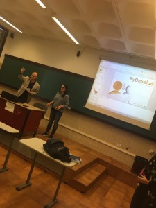 Ana Toledo Chávarri muestra el modulo de narraciones de pacientes en cáncer colorrectal