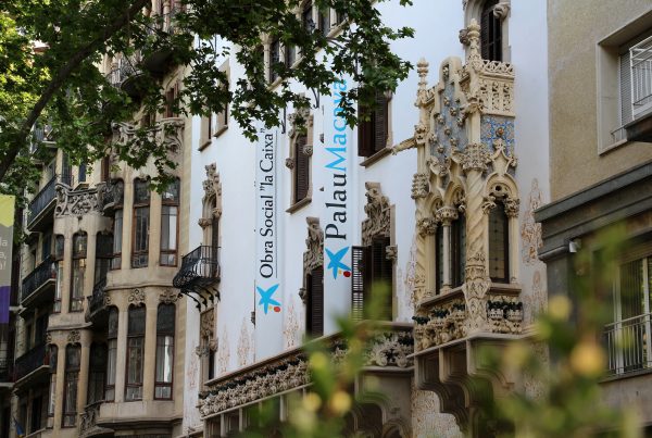 El Palau Macaya acogió un ciclo de reflexiones de la Fundación La Caixa centrado en la perspectiva de los pacientes y la sociedad en las decisiones clínicas.